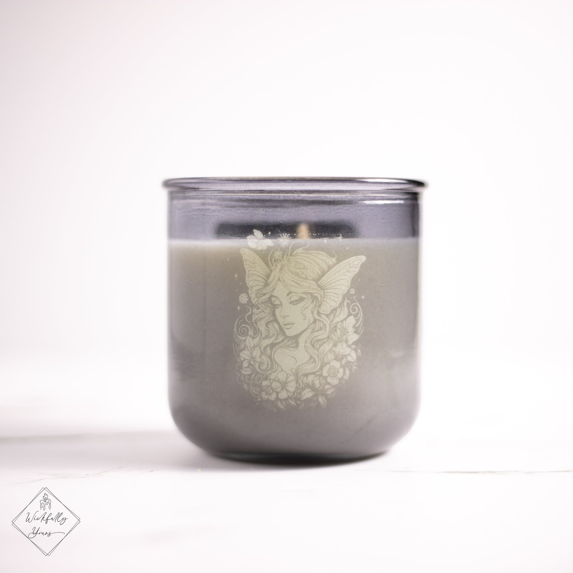 Feyfully scented candle front