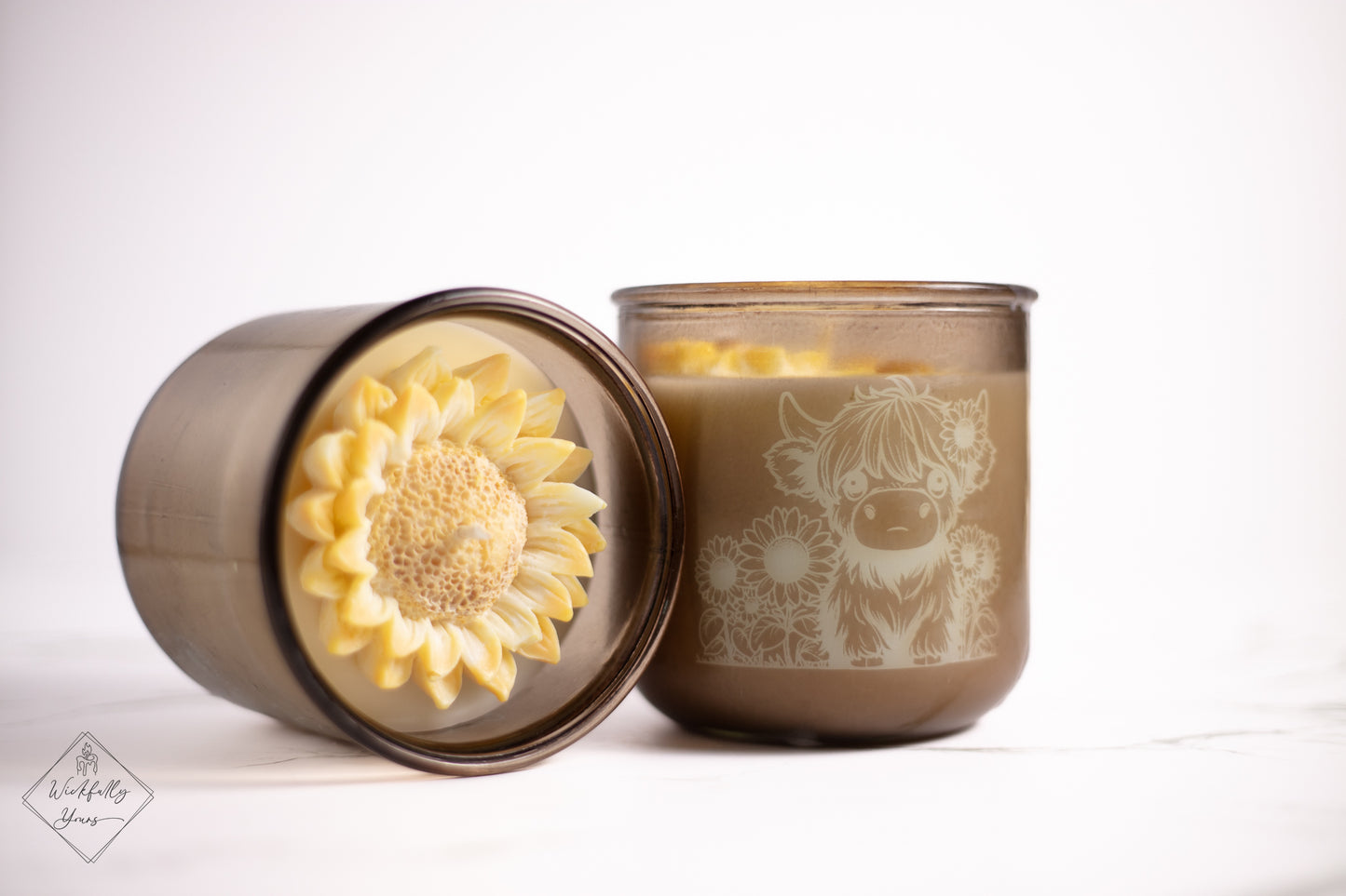 Sunfully scented candle profile